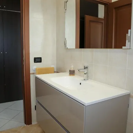 Apartment La Casa Di Manu, Affittacamere Serravalle Scrivia